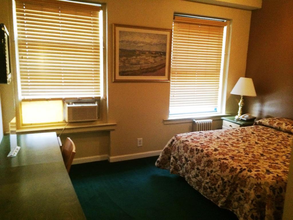 Park Savoy Hotel New York Bagian luar foto